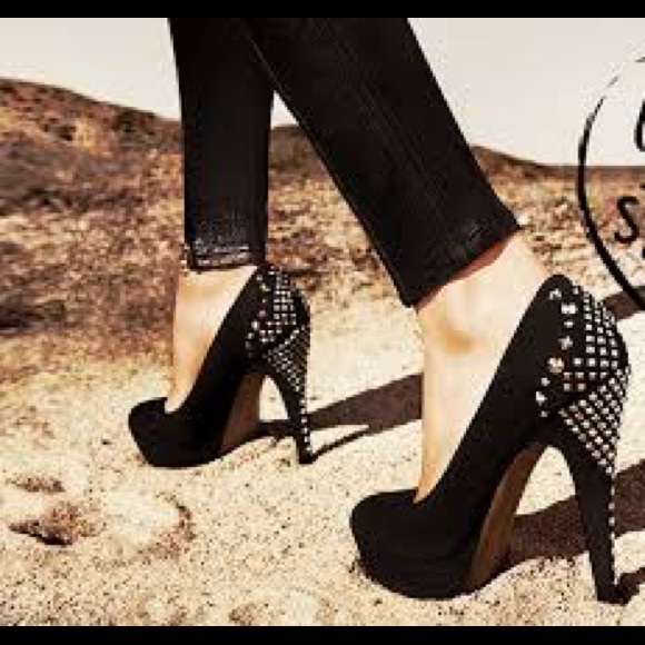 Vince Camuto Malaya high heels - Picture 2 of 8